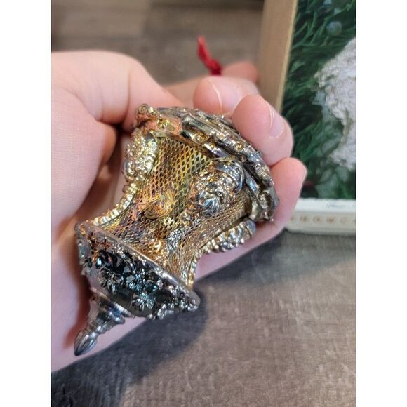 Hallmark silver Santa 1993 ornament Xmas decor - Picture 7 of 7